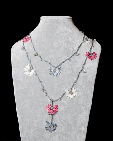 Lariat with Daffodil Motif - Pink, White and Gray