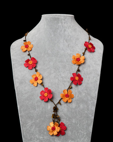 Crocheted Necklace with Daisy Motif - Orange & Red